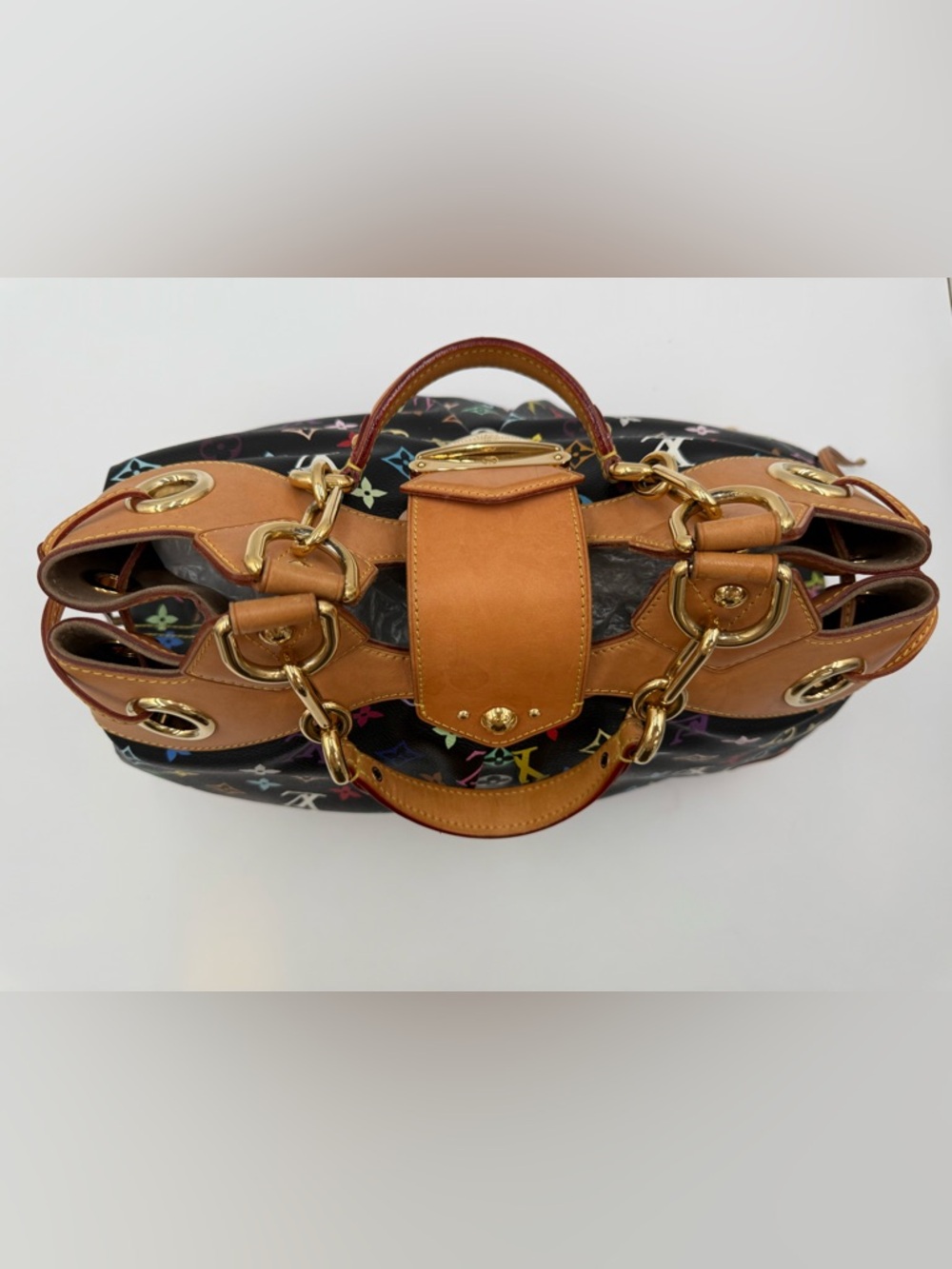Auth LOUIS VUITTON Ursula M40124 Handbag - Picture 6 of 16